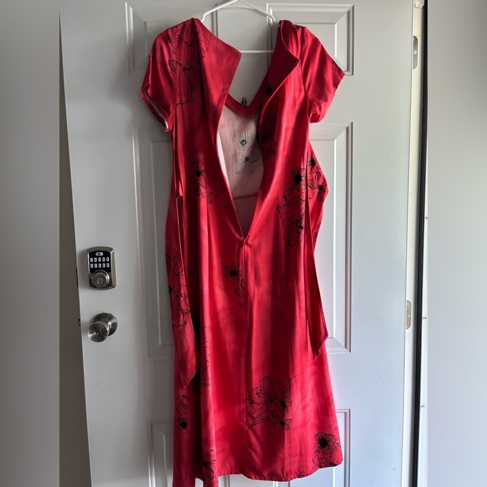 Caribbean Joe Red Short Sleeve Midi Dress - Picture 4 of 8